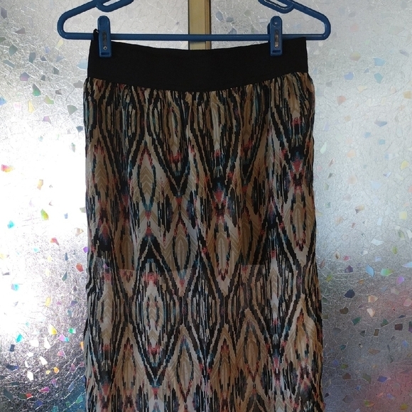 Brown and Cream Pleated Midi Skirt for Cocktail Events - Picture 4 of 13